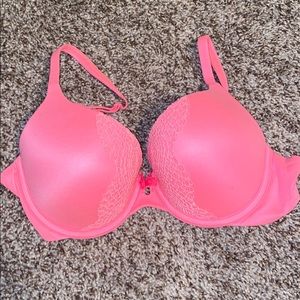 Victoria Secret body by Victoria